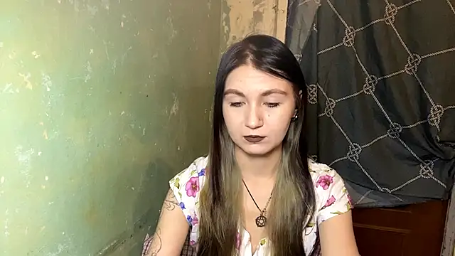 Snapshot of Lollybomb chatting on March 29, 8:53 pm Lollybomb online show from March 29, 8:53 pm