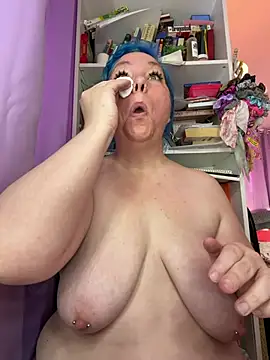 KawaiiKiki 247 online show from August 5, 3:59 pm