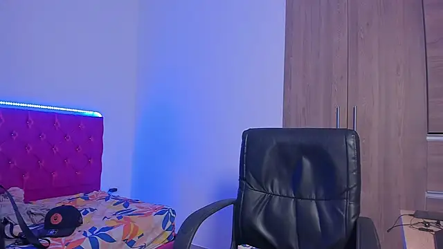 Snapshot of timmy_tur11 chatting on March 18, 7:39 pm timmy tur11 online show from March 18, 7:39 pm