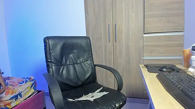 Snapshot of timmy_tur11 chatting on March 28, 8:08 pm timmy tur11 online show from March 28, 8:08 pm