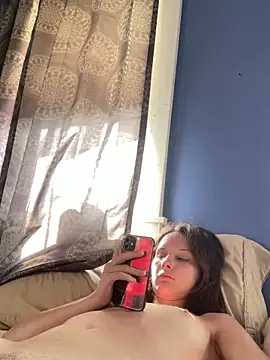 urfavgamergurl online show from June 14, 1:24 pm