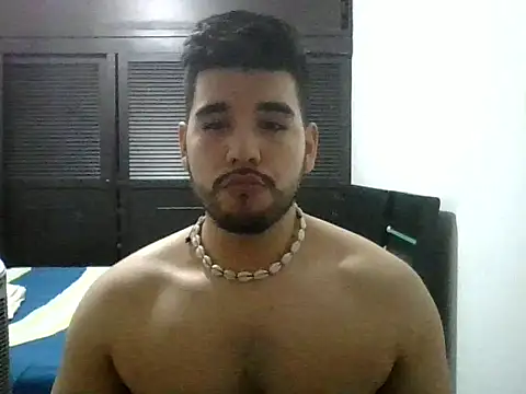 LatinBeardCali online show from March 31, 6:19 pm