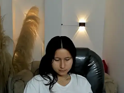 Snapshot of isabella_grace18 chatting on March 28, 2:05 pm isabella grace18 online show from March 28, 2:05 pm