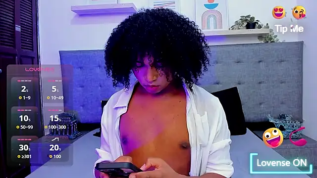 Snapshot of axel_colling1 chatting on March 24, 8:58 pm axel colling1 online show from March 24, 8:58 pm