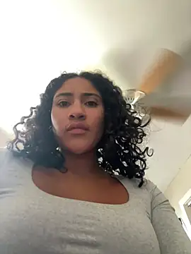 LatinaLoka online show from May 7, 8:47 pm