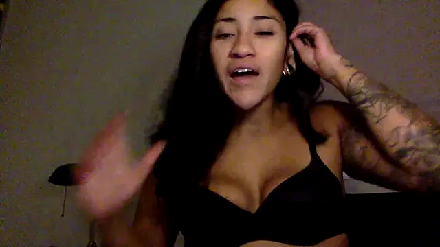 LatinaLoka online show from May 9, 2:50 am