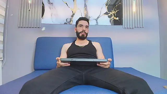 Snapshot of JEAN_LEWIS2 chatting on March 11, 1:17 pm JEAN LEWIS2 online show from March 11, 1:17 pm