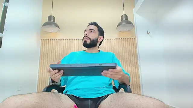 Snapshot of JEAN_LEWIS2 chatting on March 25, 7:31 pm JEAN LEWIS2 online show from March 25, 7:31 pm