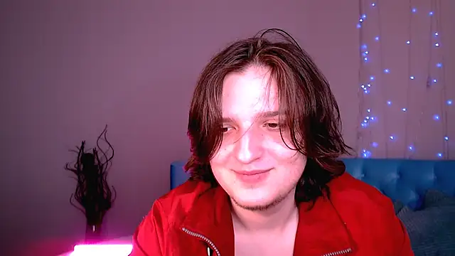 Snapshot of delalex chatting on April 4, 7:55 pm delalex online show from April 4, 7:55 pm