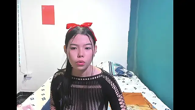 Draculaura X online show from May 29, 1:53 pm