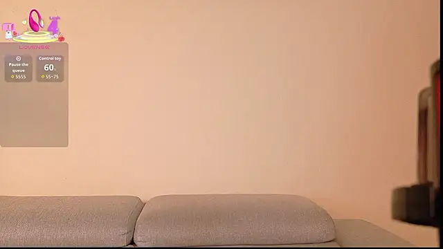 Snapshot of DominickJoness chatting on March 27, 6:41 am DominickJoness online show from March 27, 6:41 am