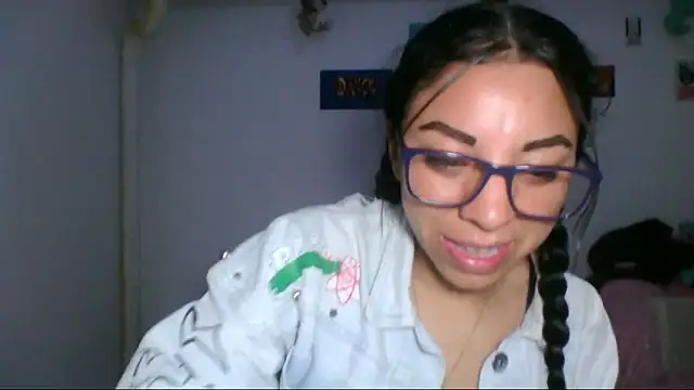 Snapshot of nataliesweet_22 chatting on March 26, 1:01 am nataliesweet 22 online show from March 26, 1:01 am