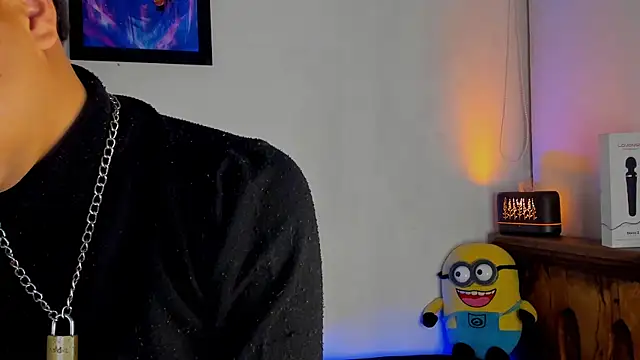 Snapshot of Lee_Colee chatting on March 29, 1:49 am Lee Colee online show from March 29, 1:49 am