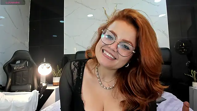 Celeste Noirr online show from March 21, 8:19 am