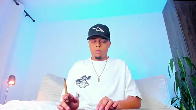 Snapshot of Randdy_333 chatting on March 17, 5:55 am Randdy 333 online show from March 17, 5:55 am