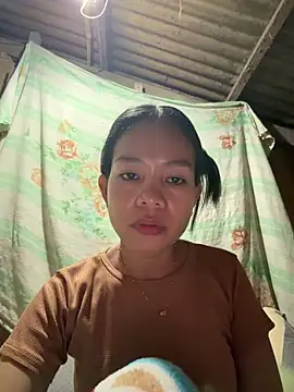 Snapshot of chinny1112 chatting on June 18, 4:33 pm chinny1112 online show from June 18, 4:33 pm