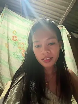 Snapshot of chinny1112 chatting on June 19, 4:33 pm chinny1112 online show from June 19, 4:33 pm