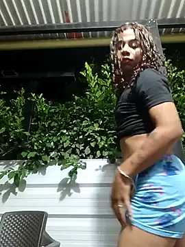 Snapshot of Dirty_Salome2 chatting on March 12, 3:34 am Dirty Salome2 online show from March 12, 3:34 am