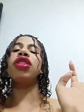 Snapshot of Dirty_Salome2 chatting on March 20, 3:33 am Dirty Salome2 online show from March 20, 3:33 am