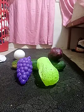 Snapshot of El-SingoKario chatting on March 14, 4:40 am El-SingoKario online show from March 14, 4:40 am