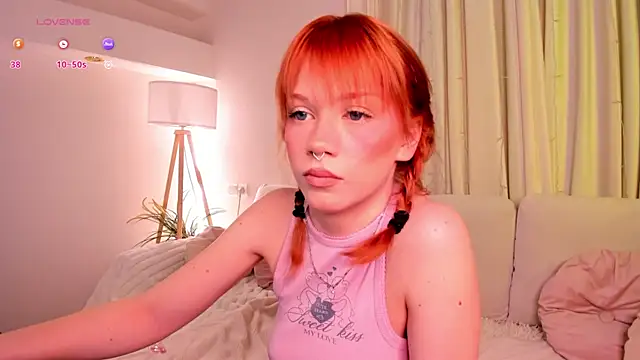 Snapshot of lisa_sunny_ chatting on March 24, 10:48 pm lisa sunny online show from March 24, 10:48 pm