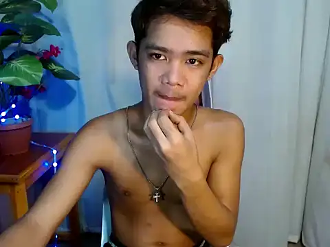 Snapshot of boynextdoorjosh chatting on July 8, 6:29 am boynextdoorjosh online show from July 8, 6:29 am
