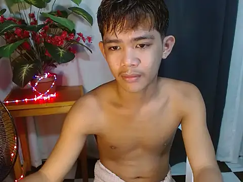 Snapshot of boynextdoorjosh chatting on July 28, 10:32 am boynextdoorjosh online show from July 28, 10:32 am