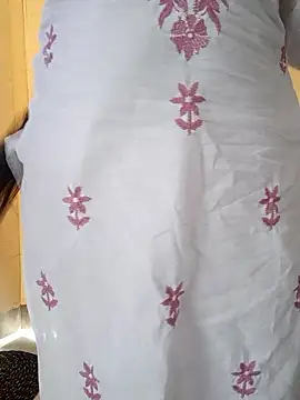 Snapshot of Jesmin_khan01 chatting on April 13, 7:36 am Jesmin khan01 online show from April 13, 7:36 am