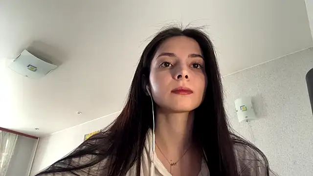 Snapshot of Mikytiki chatting on March 20, 11:15 am Mikytiki online show from March 20, 11:15 am