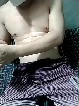 soigia35 online show from March 13, 1:07 pm