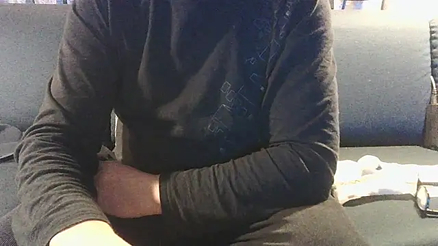 Snapshot of Buggemann chatting on March 14, 4:07 am Buggemann online show from March 14, 4:07 am