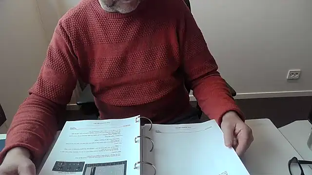 Snapshot of Buggemann chatting on March 27, 8:26 am Buggemann online show from March 27, 8:26 am
