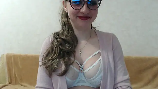 Sabrina7138 online show from March 19, 2:37 am