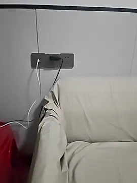 Snapshot of zxc81830 chatting on March 24, 11:26 am zxc81830 online show from March 24, 11:26 am