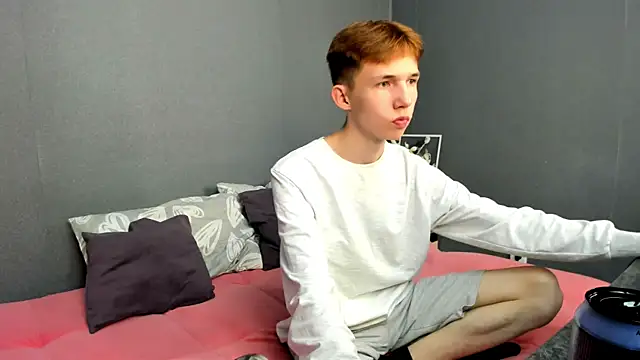 Snapshot of Mark_Brain chatting on June 17, 12:07 pm Mark Brain online show from June 17, 12:07 pm