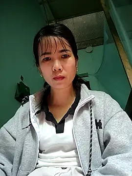 Snapshot of Geelio-playsx24 chatting on March 12, 1:23 am Geelio-playsx24 online show from March 12, 1:23 am