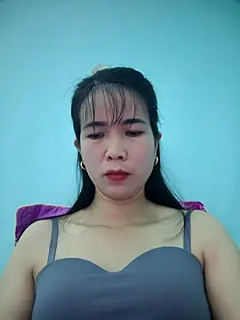 Snapshot of Geelio-playsx24 chatting on March 21, 4:17 am Geelio-playsx24 online show from March 21, 4:17 am