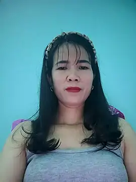 Snapshot of Geelio-playsx24 chatting on March 23, 1:42 am Geelio-playsx24 online show from March 23, 1:42 am