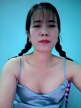 Snapshot of Geelio-playsx24 chatting on March 28, 1:11 pm Geelio-playsx24 online show from March 28, 1:11 pm