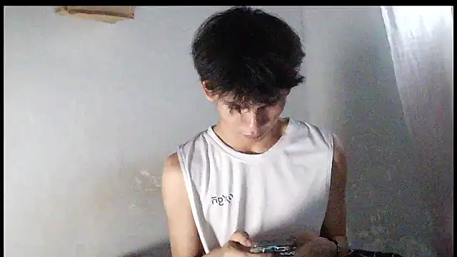 cutiejoshx online show from July 28, 8:21 am