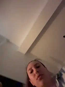 EvaRyen  online show from March 30, 1:23 pm