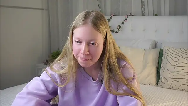 Snapshot of LashandaDevoto chatting on March 22, 12:30 pm LashandaDevoto online show from March 22, 12:30 pm