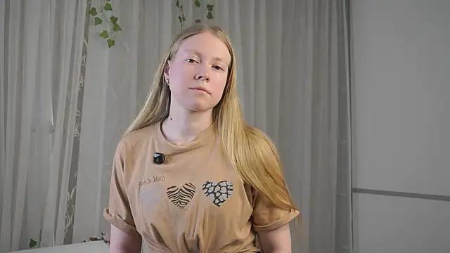 Snapshot of LashandaDevoto chatting on March 27, 11:32 am LashandaDevoto online show from March 27, 11:32 am