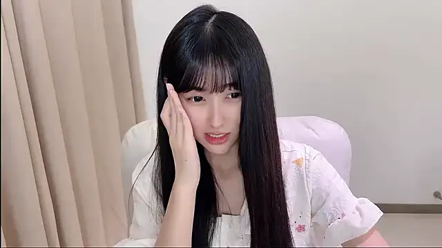 xiaooyee online show from June 1, 3:25 pm