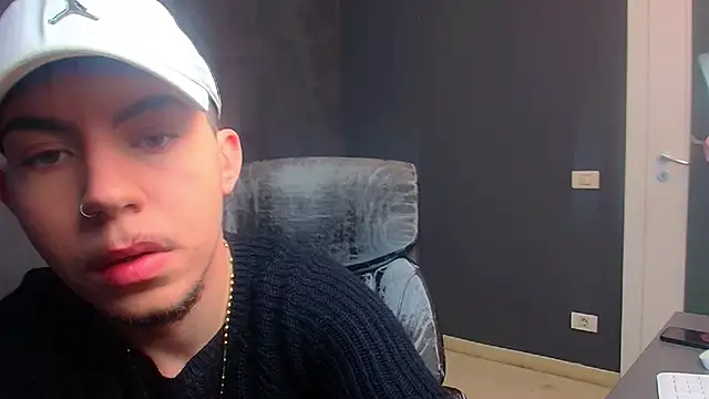 KrewVaughn online show from March 27, 6:19 am