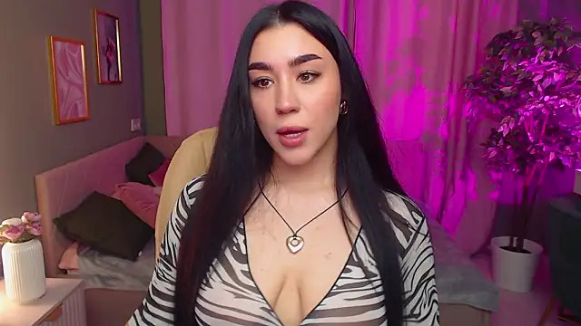 Snapshot of Winonna_Ryder chatting on March 27, 7:47 am Winonna Ryder online show from March 27, 7:47 am