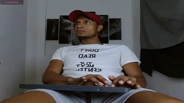 Snapshot of chrisramosv chatting on March 27, 11:04 pm chrisramosv online show from March 27, 11:04 pm