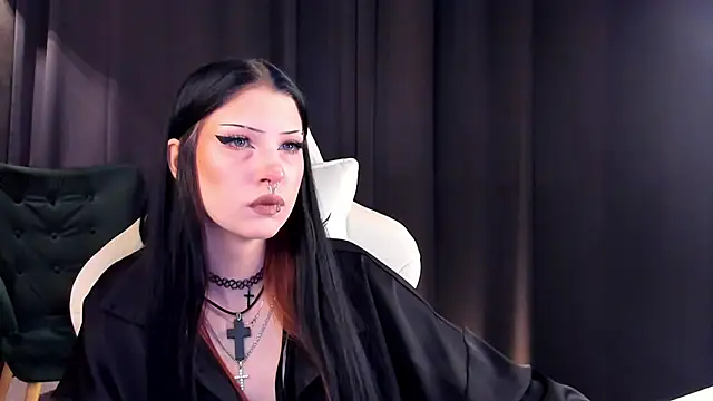 nymerialilith online show from March 29, 4:12 am