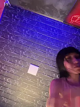 Snapshot of Meyvee_LS chatting on March 18, 8:23 pm Meyvee LS online show from March 18, 8:23 pm