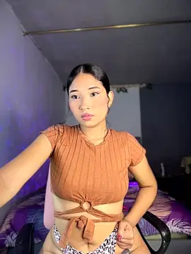 Snapshot of iamkyliewest chatting on March 27, 7:25 am iamkyliewest online show from March 27, 7:25 am